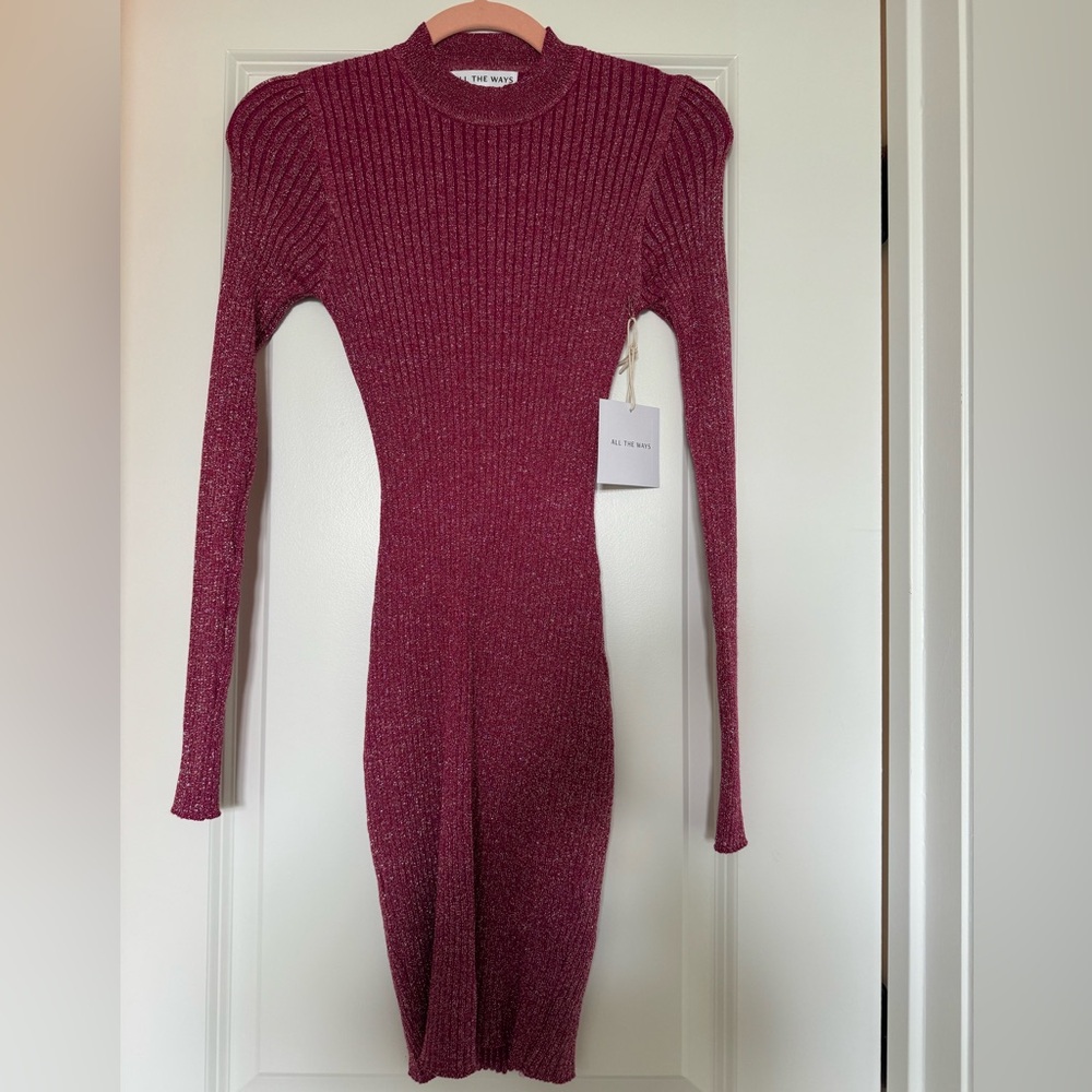 Bodycon dress with back cut out